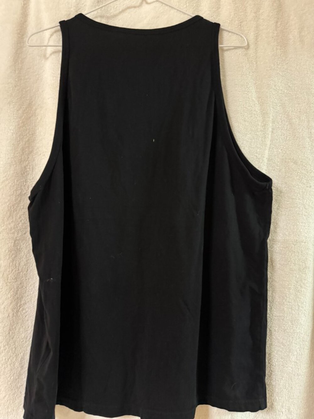Guess Tank - Picture 2 of 2